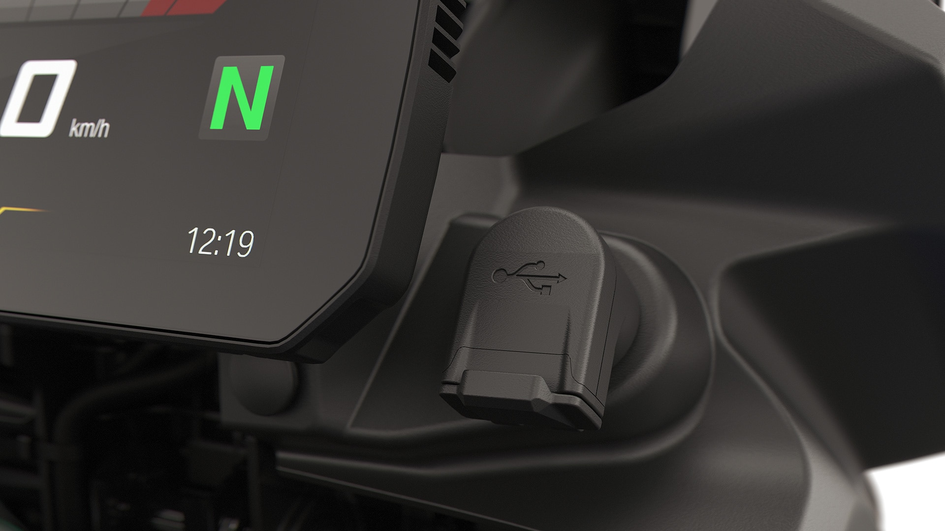La porta USB della F 800 GS.