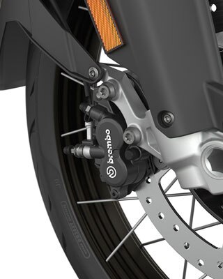 Vediamo l'impianto frenante della F 850 GS.