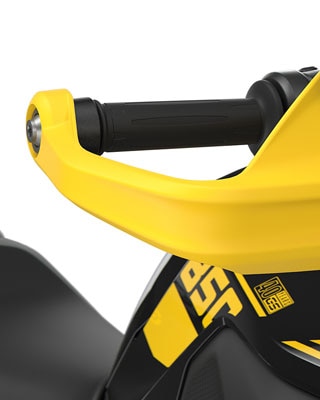 Vediamo il paramano giallo.