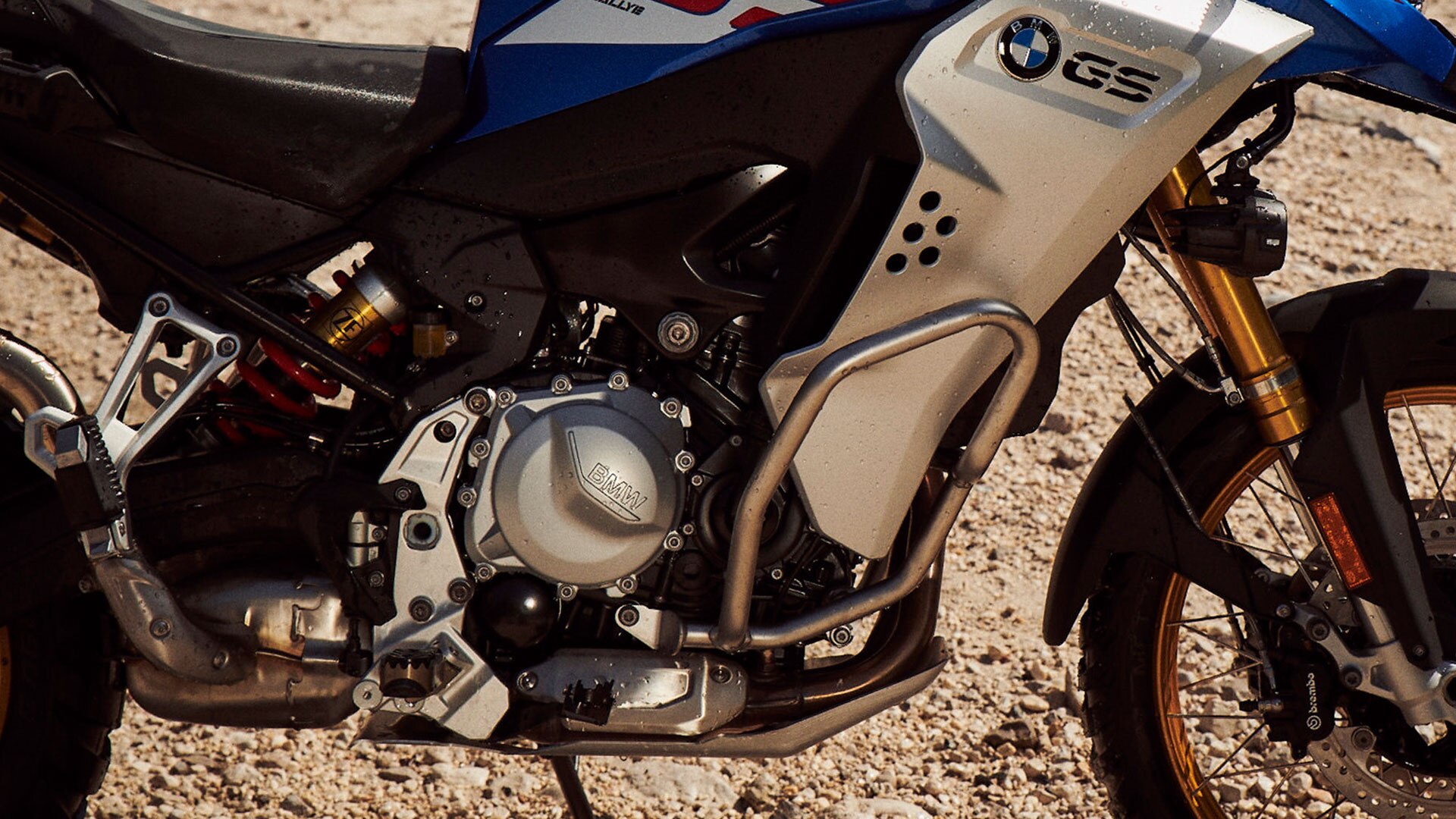 Il para motore della nuova BMW F 850 GS Adventure