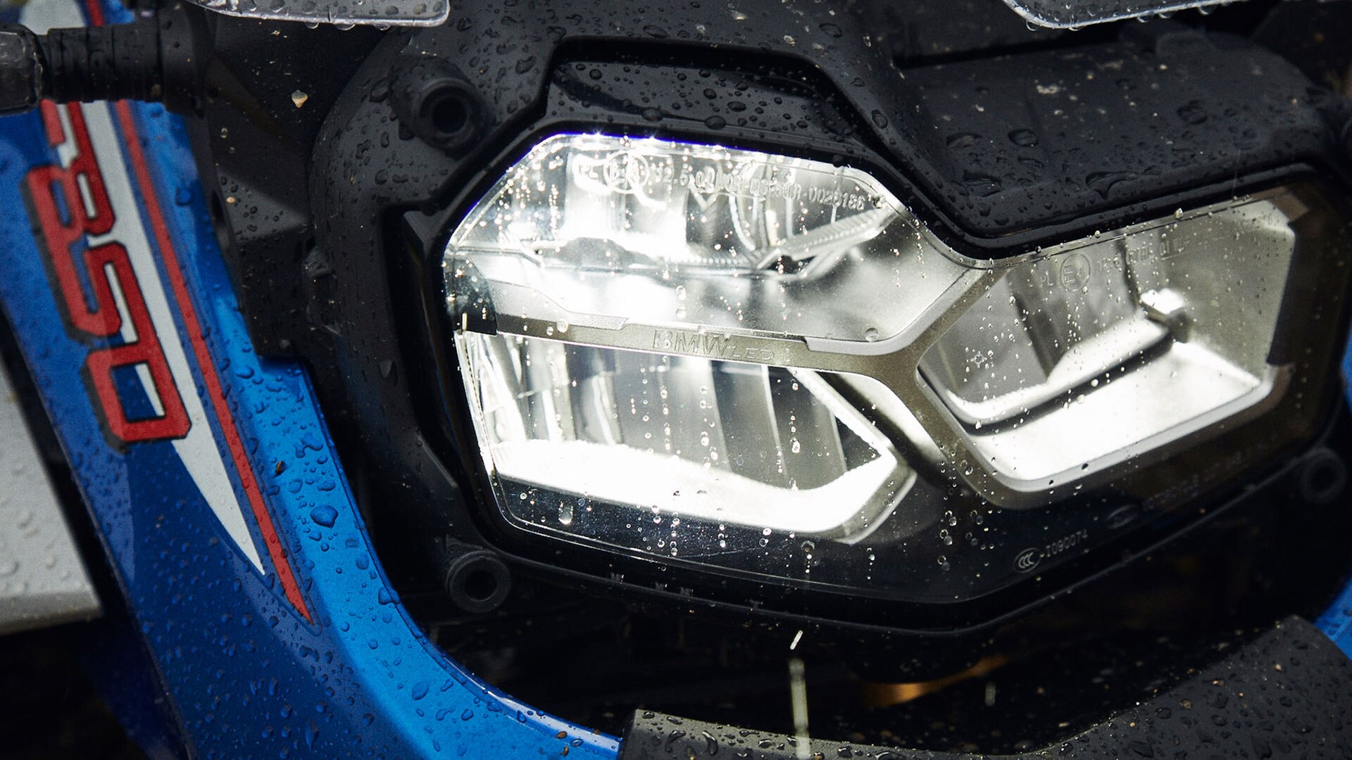 Il faro a LED della nuova BMW F 850 GS Adventure