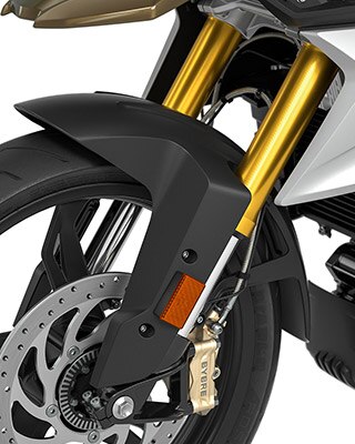 Vediamo la forcella upside-down anodizzata color oro della G 310 GS.