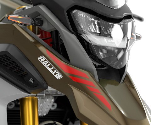 Vediamo il faro a LED con luce diurna della G 310 GS.