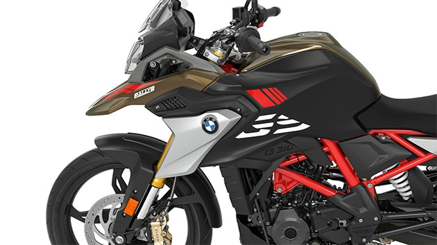 Vediamo la tipica flyline GS della G 310 GS.