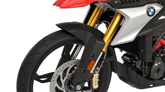 Vediamo la forcella upside-down anodizzata color oro della G 310 GS.