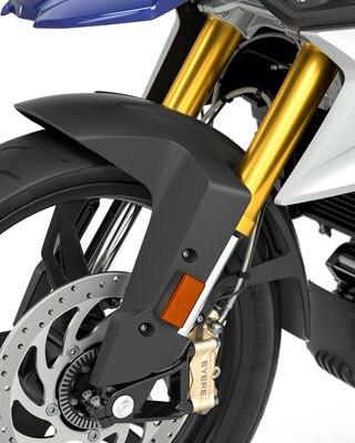 Vediamo la forcella upside-down anodizzata color oro della G 310 GS.