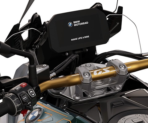 Il manubrio dorato della BMW R 1300 GS Option 719 Tramuntana