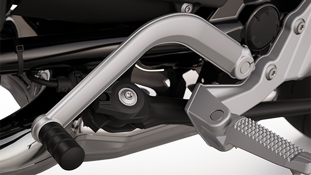 La R 12 di BMW Motorrad con pacchetto Comfort e Assistente cambio Pro