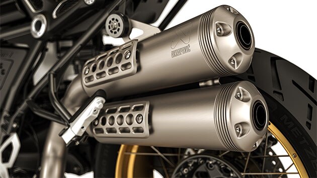 Vediamo lo scarico rialzato della R nineT Urban G/S.