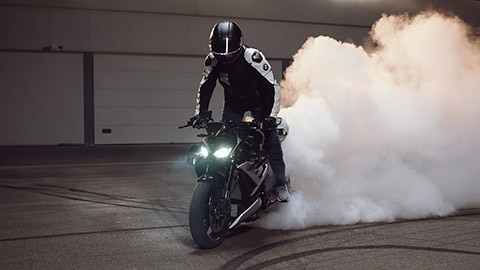 M R con burnout