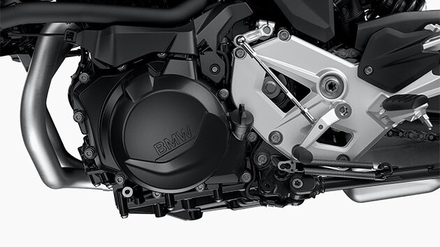 Vediamo il motore della F 900 R: è il cuore della F 900 R e assicura il piacere di guida.