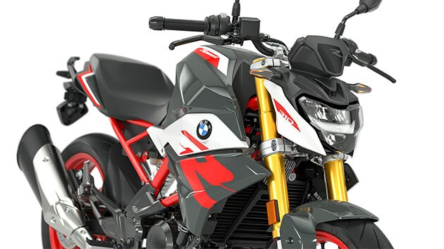 Vediamo il faro a LED di serie e l'indicatore di direzione a LED della G 310 R.