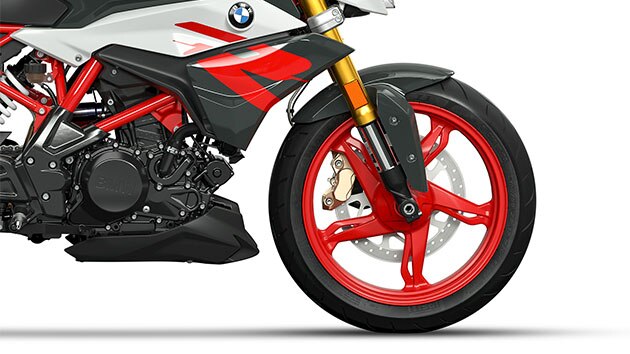 Vediamo il cerchio realizzato per fusione in alluminio della G 310 R.