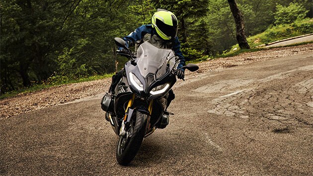 R 1250 RS tornante
