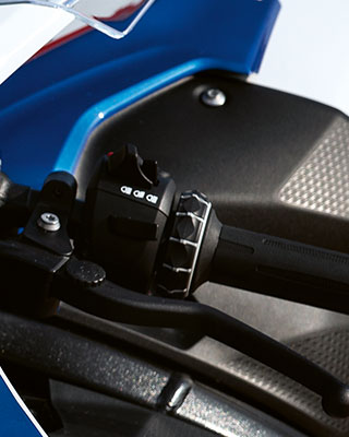 BMW RR Multicontrol sul manubrio