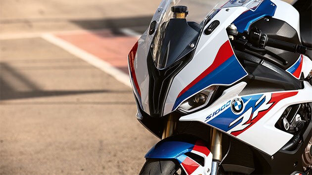 BMW RR vista dettagliata faro