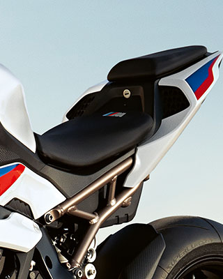 Sella sportiva M della nuova BMW RR