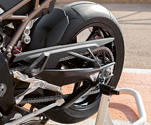 BMW RR forcellone underslung in produzione in serie