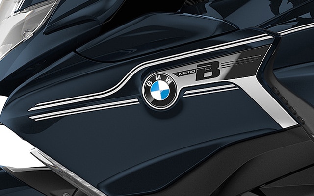 La K 1600 B Edition II di BMW Motorrad in Imperial Blue metallizzato
