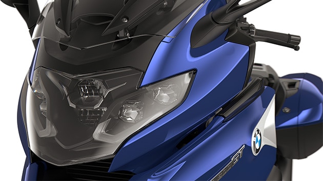 Primo piano del faro a LED.