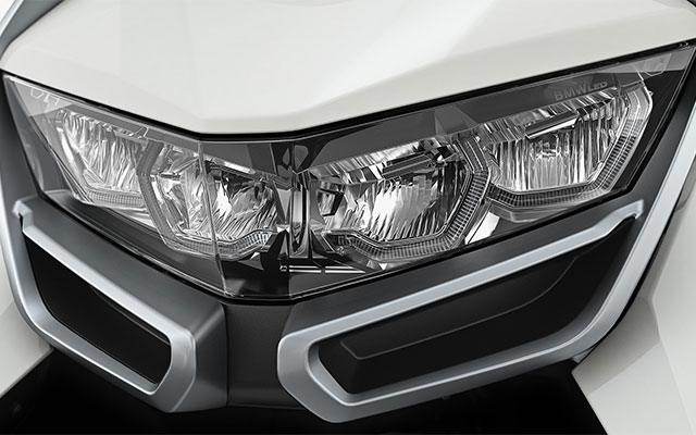 Faro completamente a LED C 400 GT